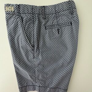 Men’s Tommy Hilfiger shorts size 30